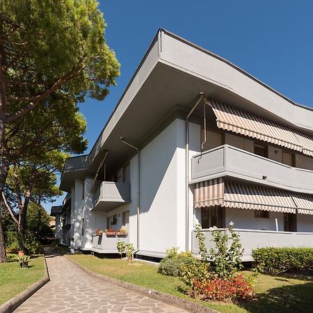 Comfort Beach House Marina di Massa Exteriör bild